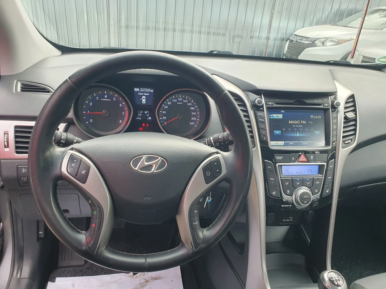 Hyundai I30 1.4 FULL NAVI PODGREV KAMERA | Mobile.bg � ����������� 7