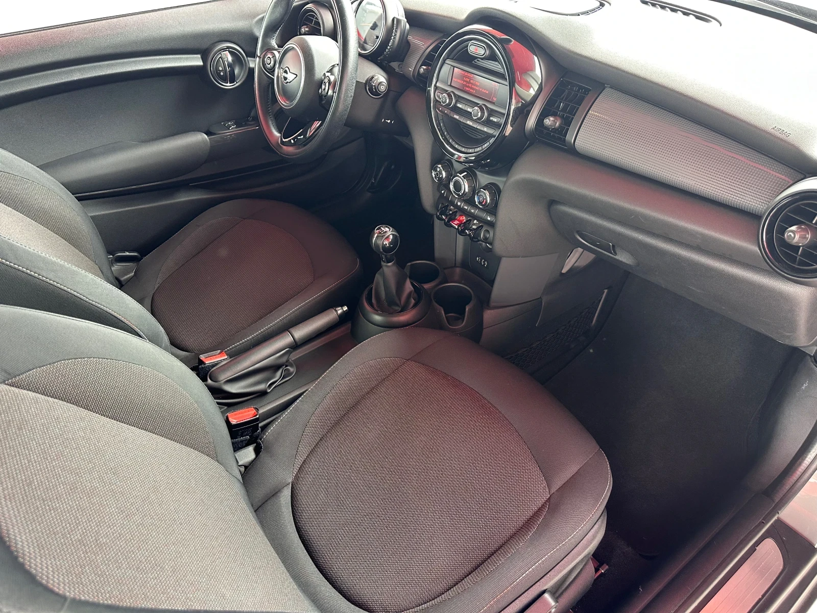 Mini Cooper 1.5i Sport - изображение 8