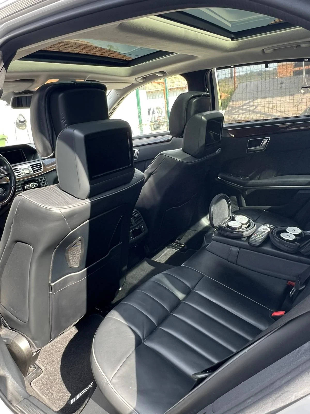 Mercedes-Benz E 500  - изображение 4