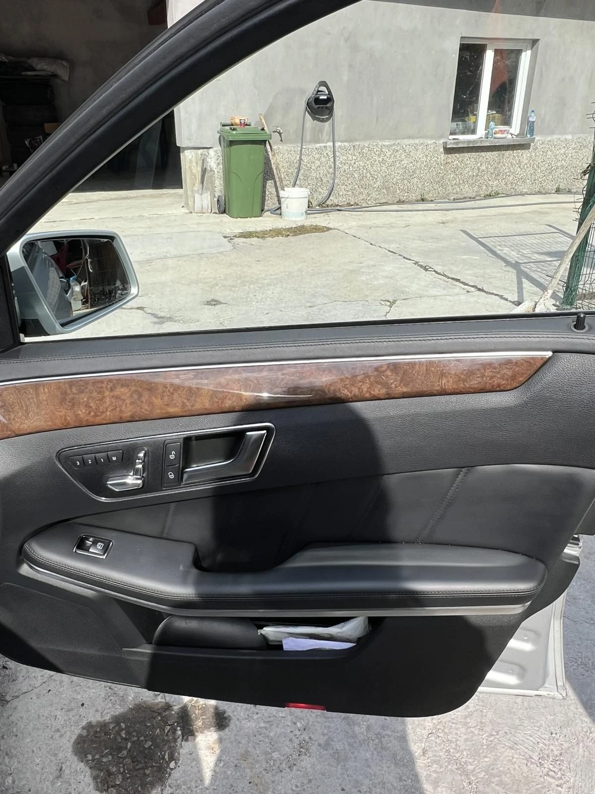 Mercedes-Benz E 500  - изображение 9