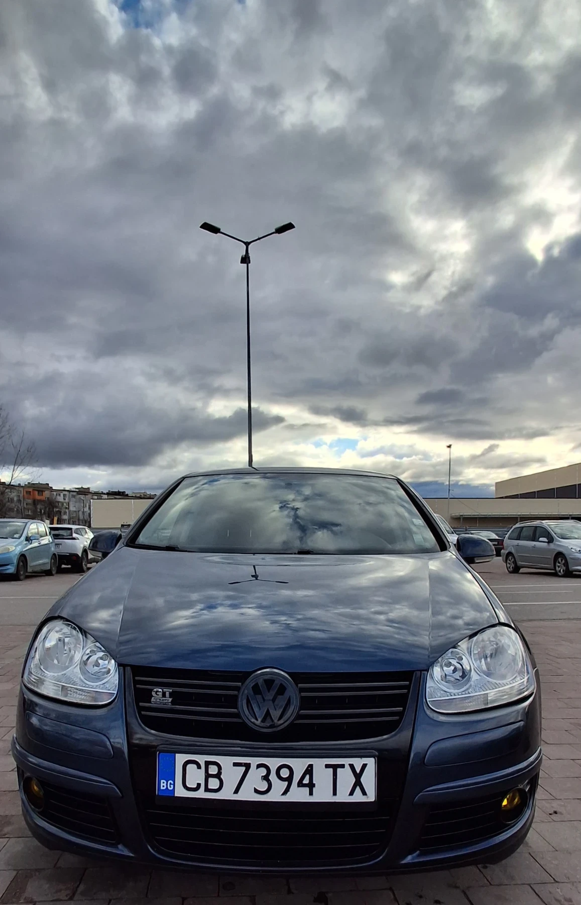 VW Golf 1.6газ, снимка 7 - Автомобили и джипове - 53610015