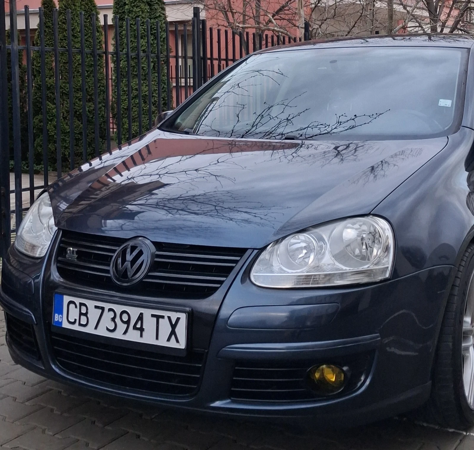 VW Golf 1.6газ, снимка 3 - Автомобили и джипове - 53610015