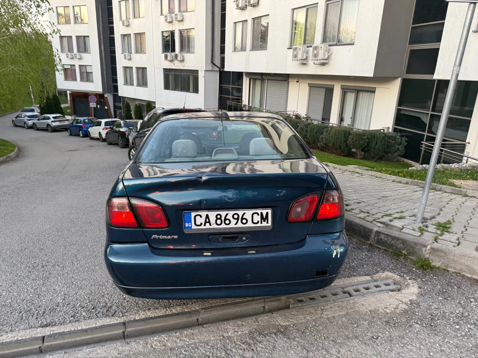 Nissan Primera 1.8i, снимка 3 - Автомобили и джипове - 54346496