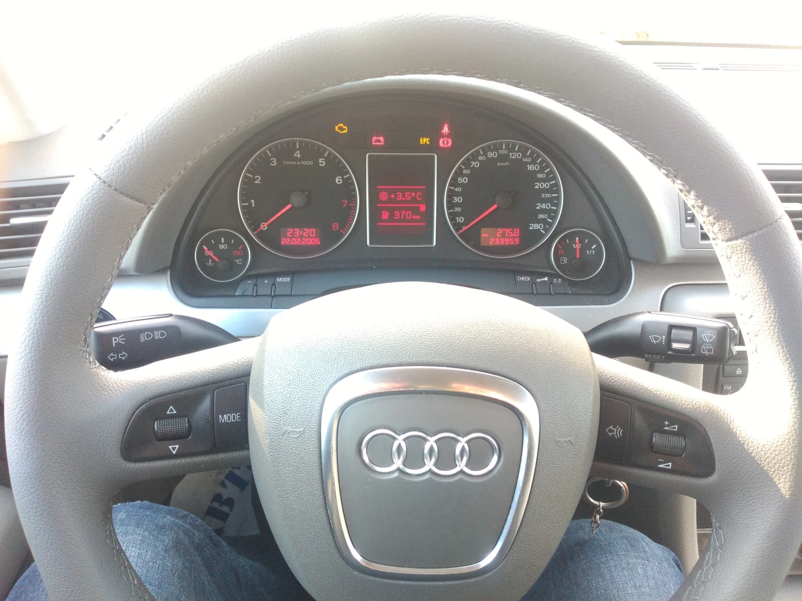 Audi A4 2.0 TFSI, снимка 10 - Автомобили и джипове - 54387333