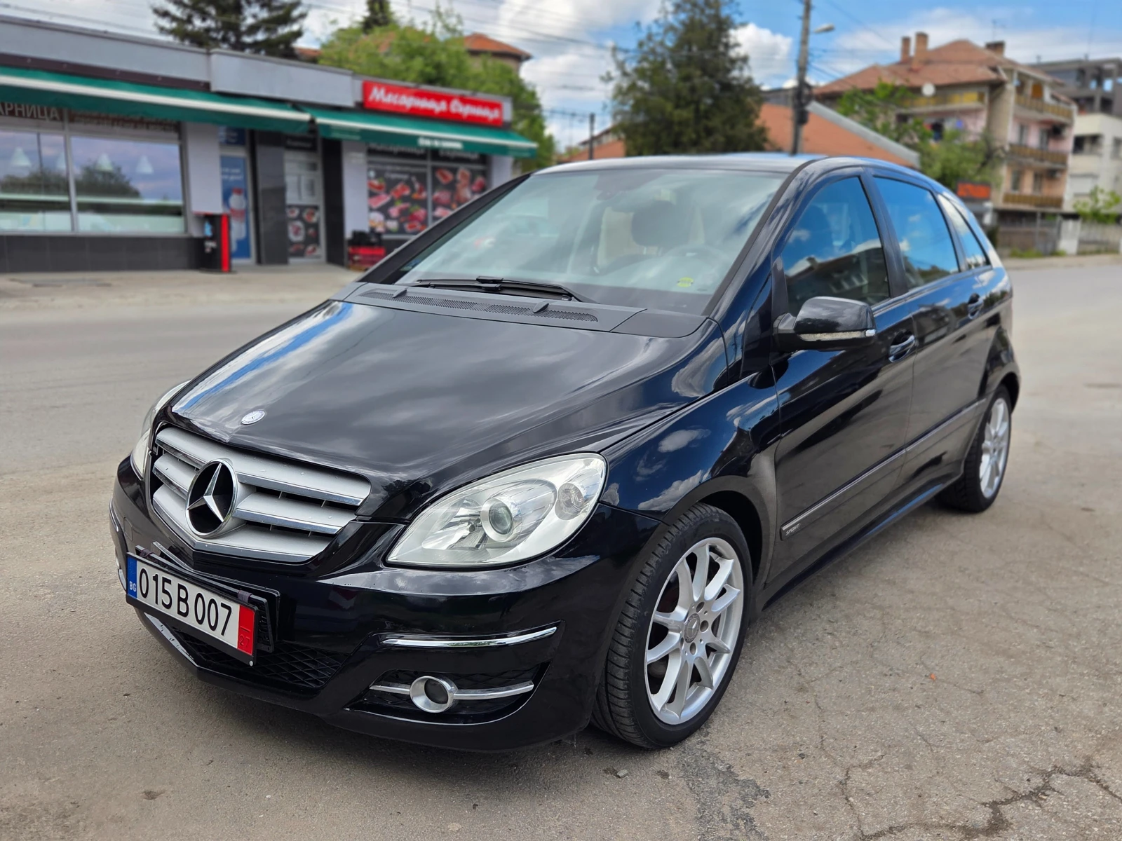 Mercedes-Benz B 200 CDI SPORT ОТЛИЧНА, снимка 13 - Автомобили и джипове - 54399128