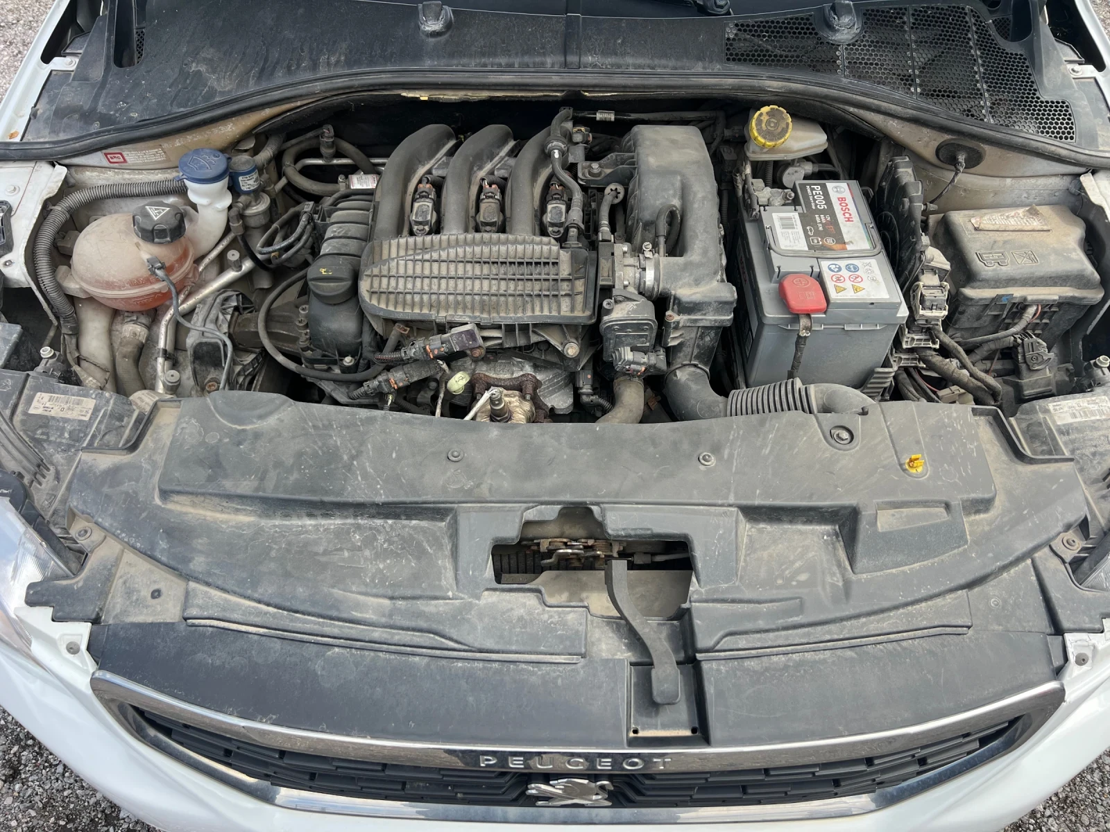 Peugeot 301 1.2 Фабрична газ, снимка 14 - Автомобили и джипове - 54565783