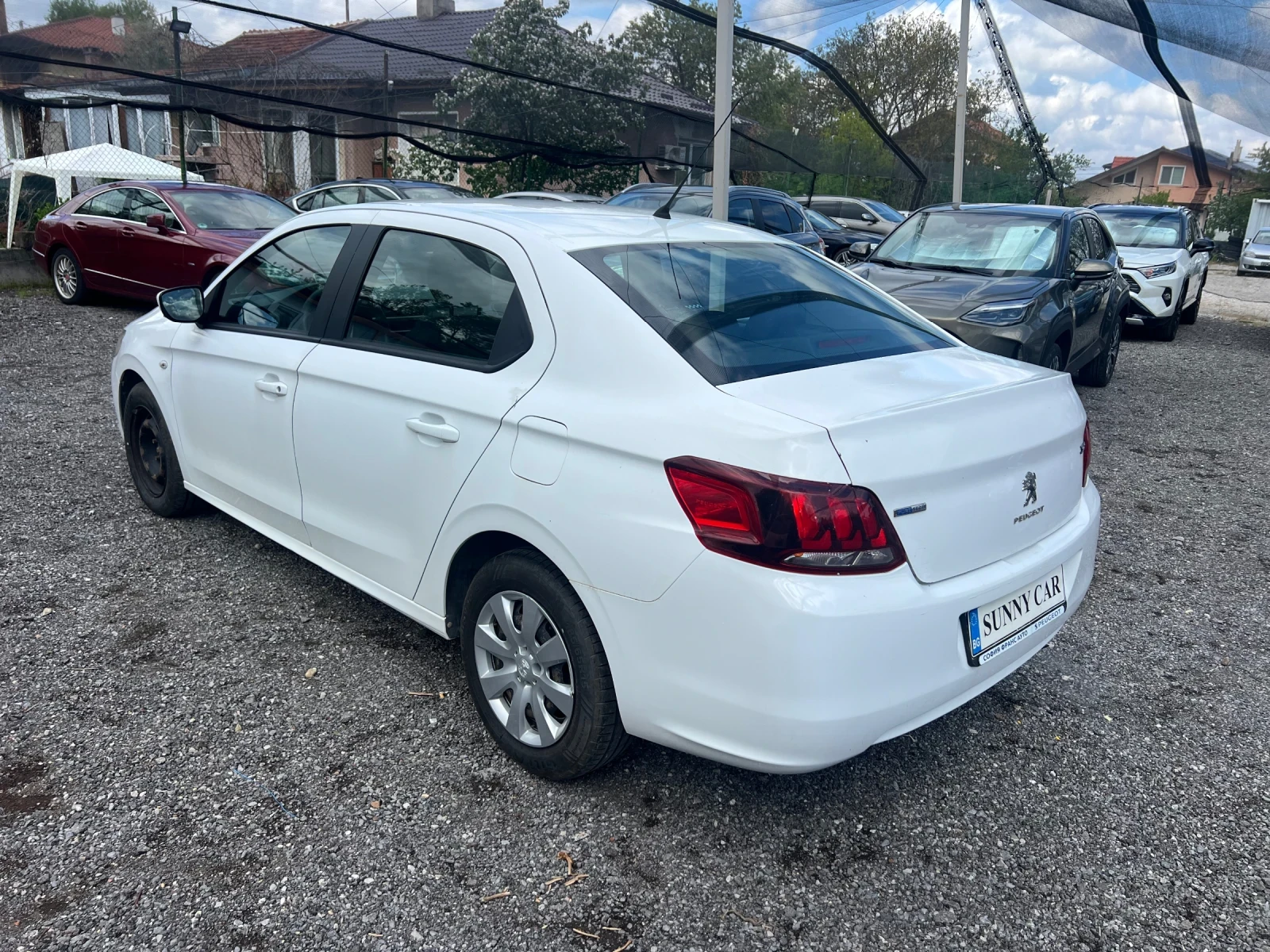 Peugeot 301 1.2 Фабрична газ, снимка 5 - Автомобили и джипове - 54565783