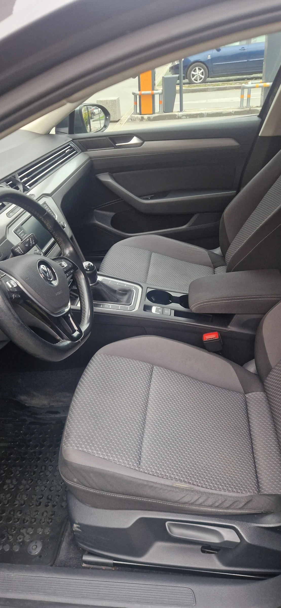VW Passat, снимка 9 - Автомобили и джипове - 54574541