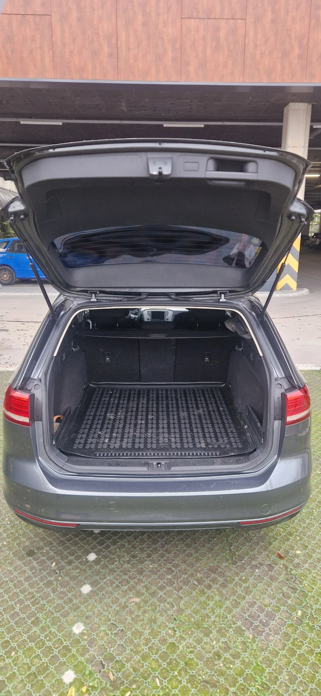 VW Passat, снимка 12 - Автомобили и джипове - 54574541