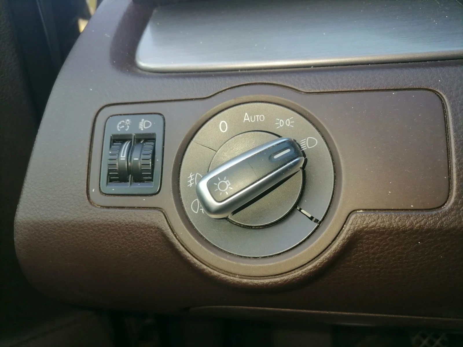 VW Passat 1.6, снимка 11 - Автомобили и джипове - 54777422