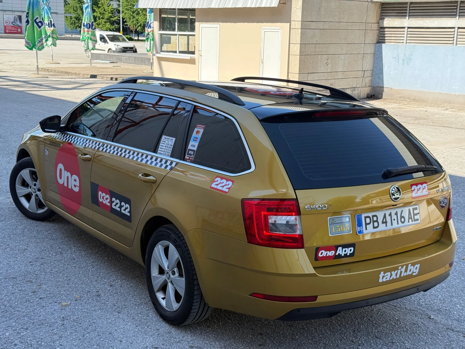 Skoda Octavia 1.5G-TEC DSG, снимка 3 - Автомобили и джипове - 54918893