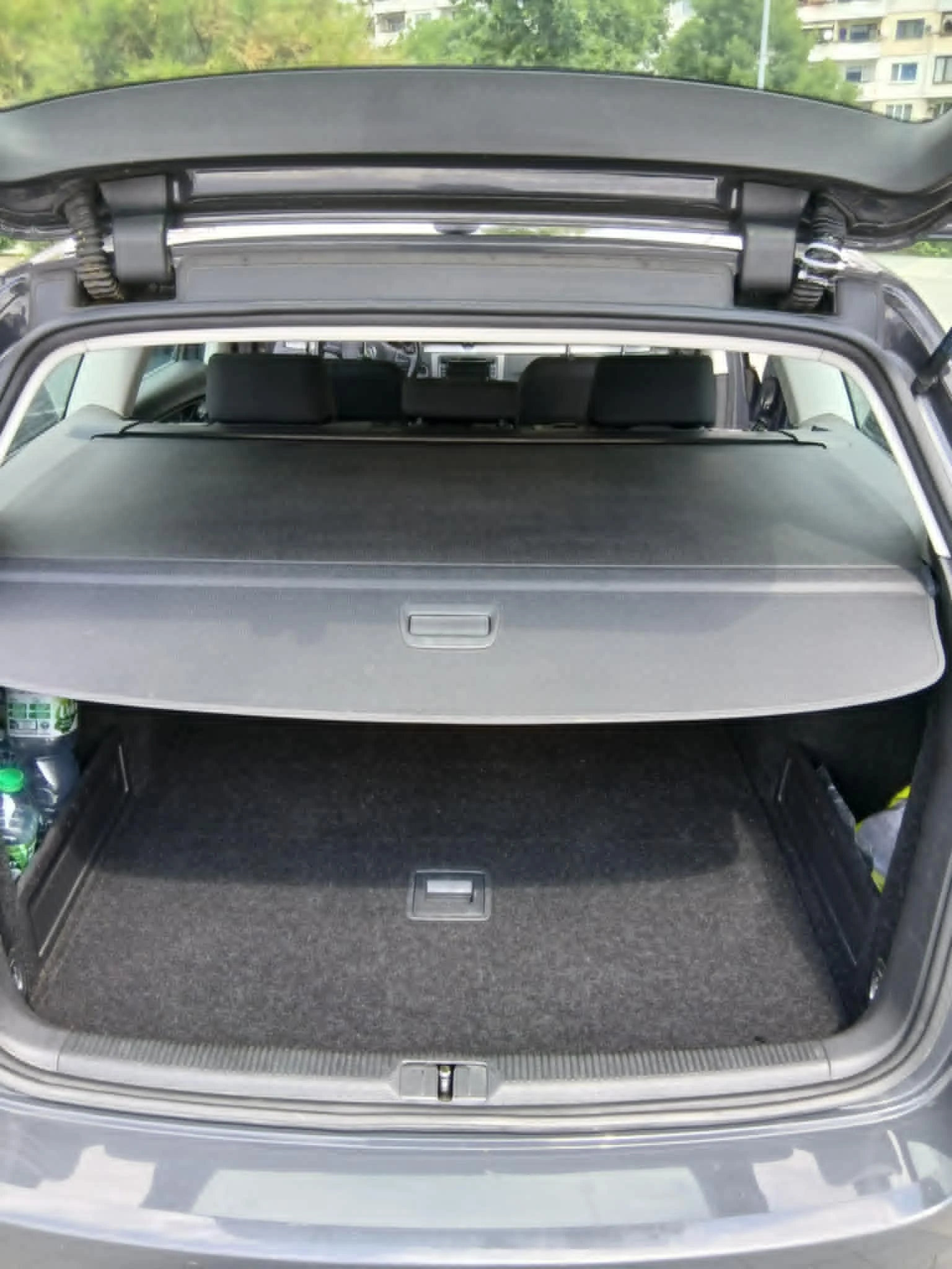 VW Passat 2.0 TDI, снимка 14 - Автомобили и джипове - 54966065