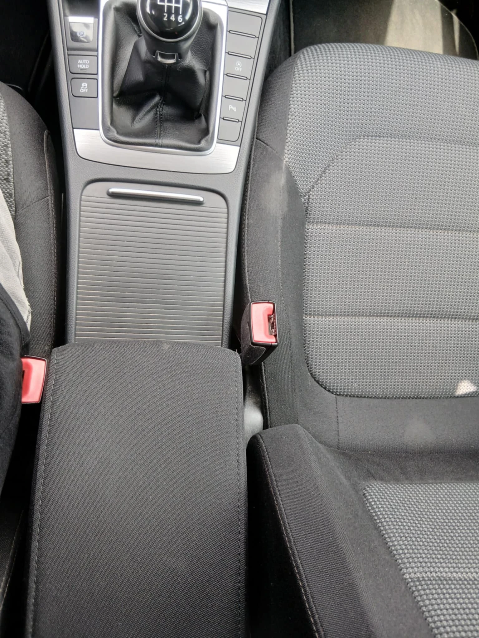 VW Passat 2.0 TDI, снимка 11 - Автомобили и джипове - 54966065