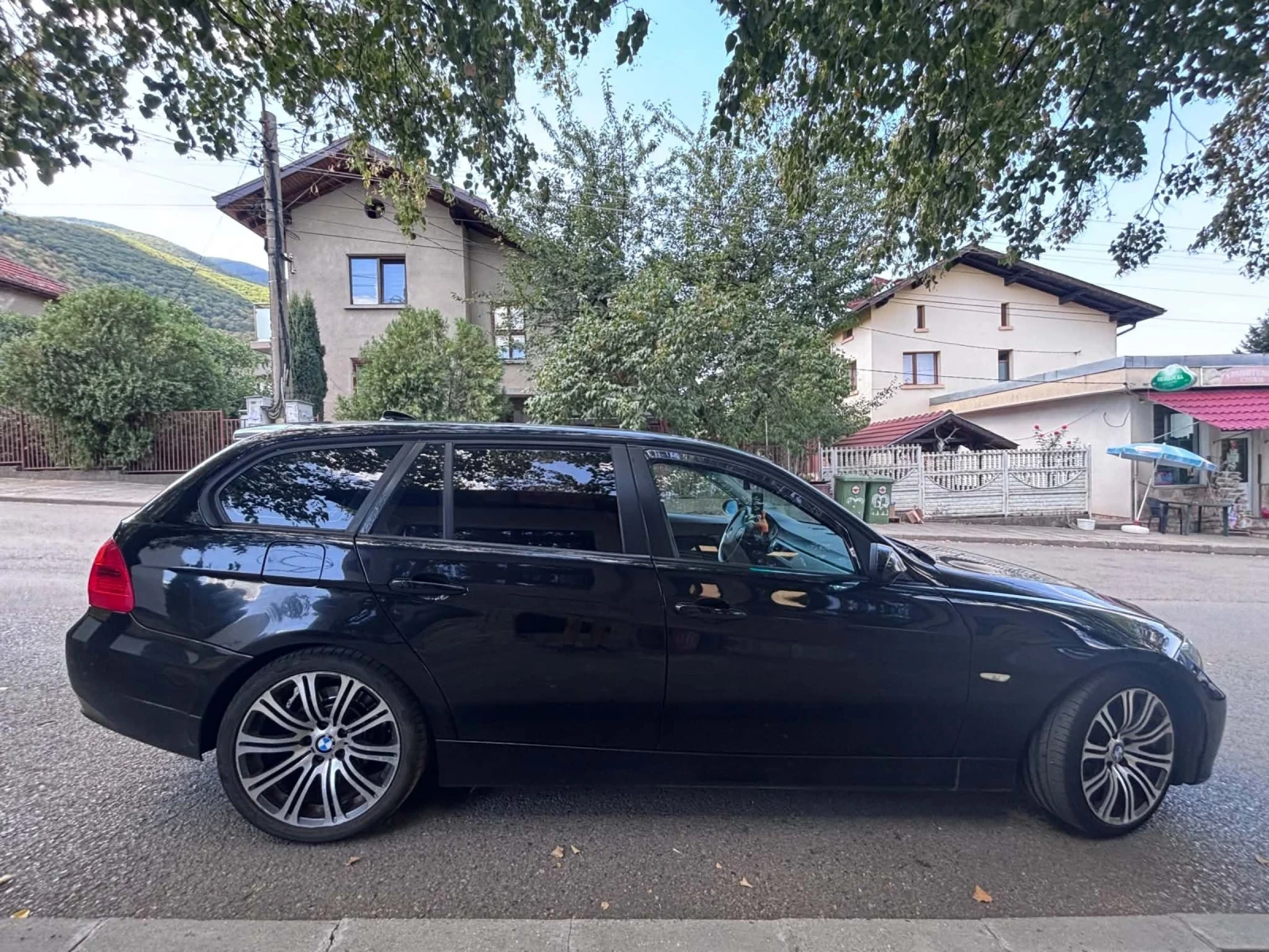 BMW 320 E91 2.0d, снимка 8 - Автомобили и джипове - 55855801
