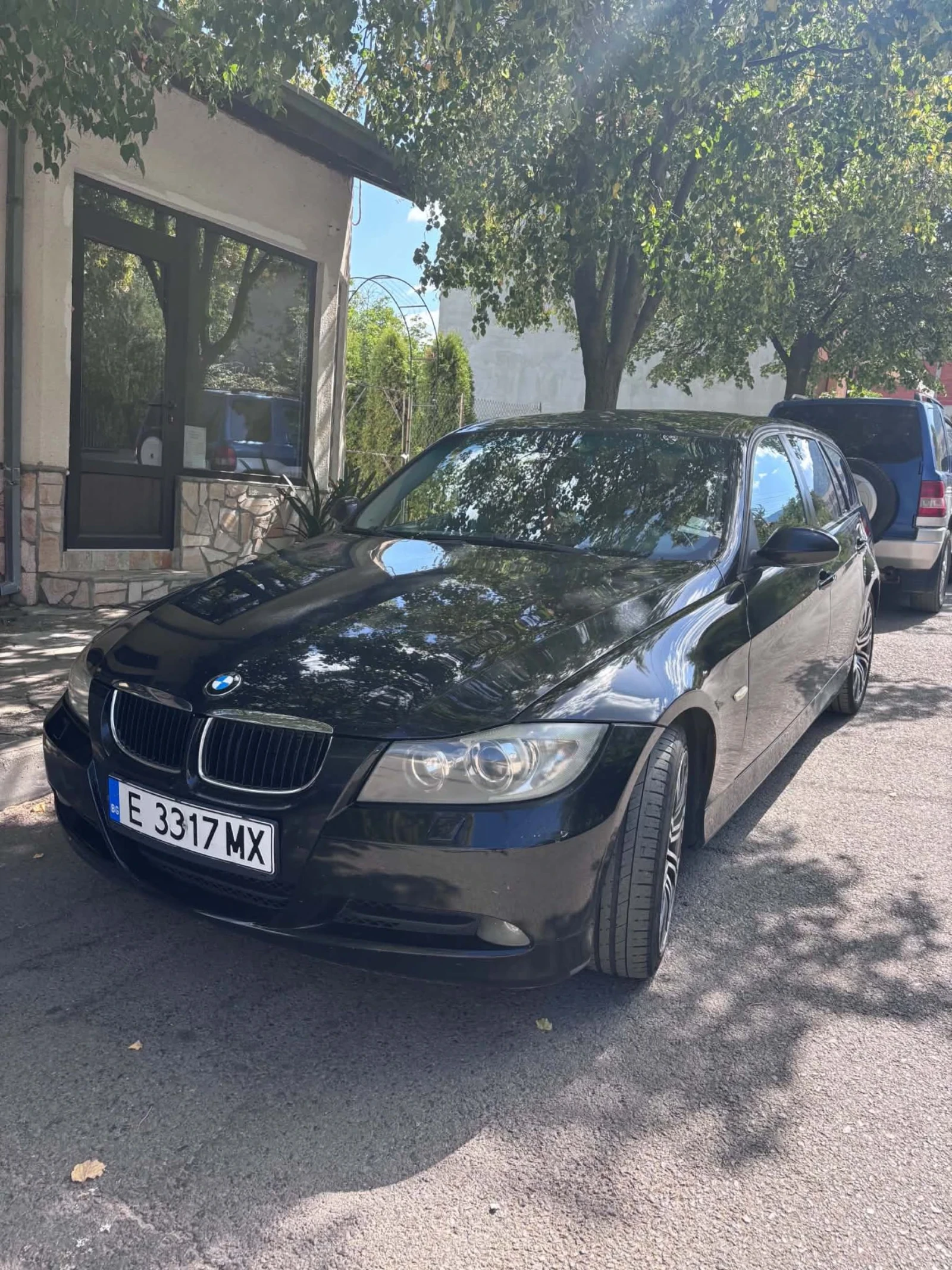 BMW 320 E91 2.0d, снимка 2 - Автомобили и джипове - 55855801