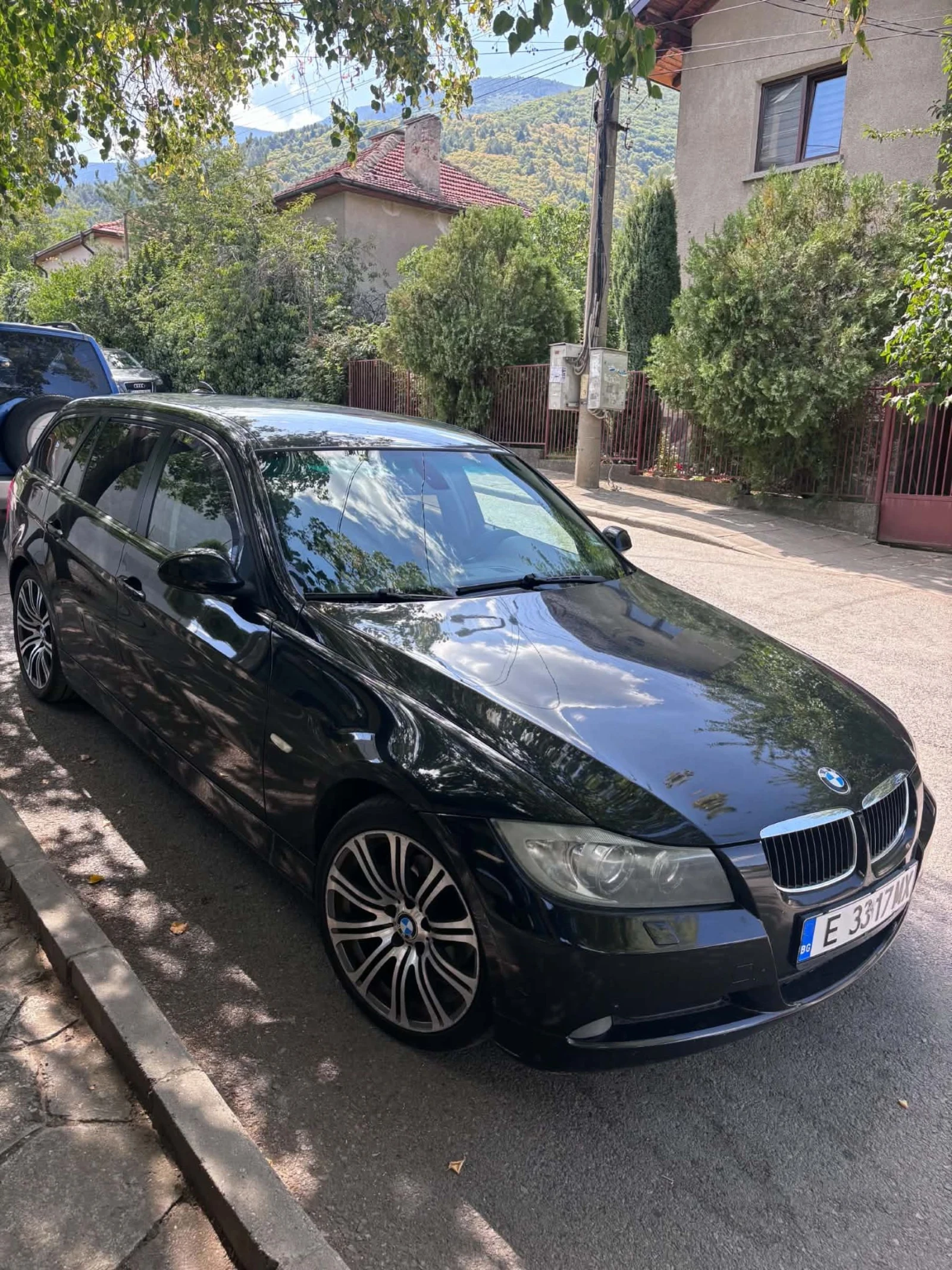 BMW 320 E91 2.0d, снимка 3 - Автомобили и джипове - 55855801