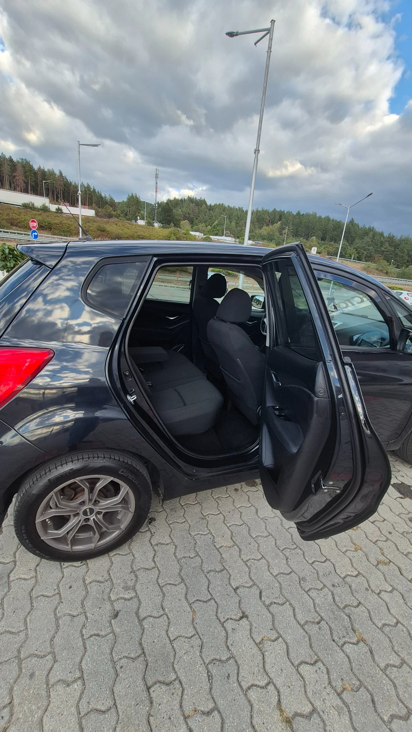 Hyundai Ix20, снимка 13 - Автомобили и джипове - 56247520