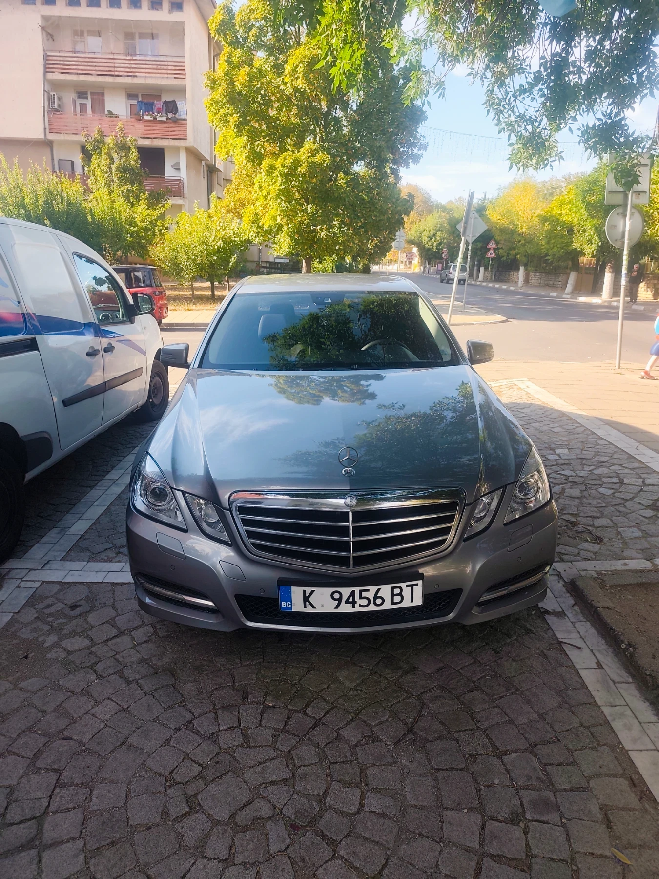 Mercedes-Benz E 200 AVANTGARDE , снимка 5 - Автомобили и джипове - 56259853