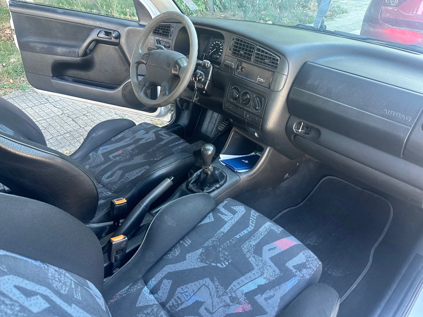 VW Golf 3, снимка 6 - Автомобили и джипове - 56336006
