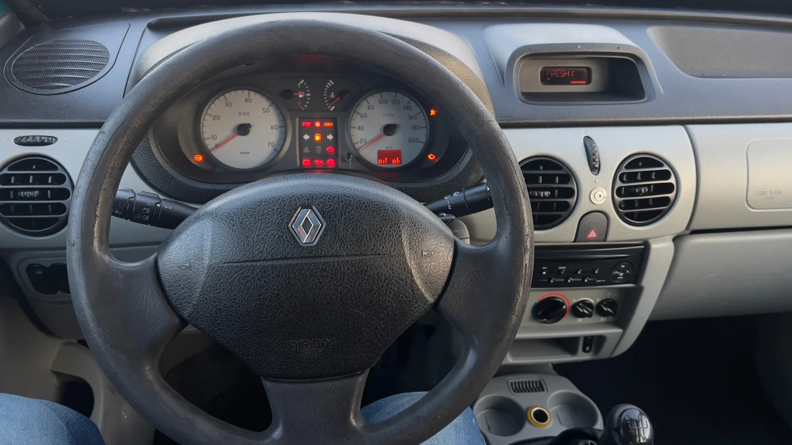 Renault Kangoo 1.5 DCI Klima, снимка 9 - Автомобили и джипове - 56616662