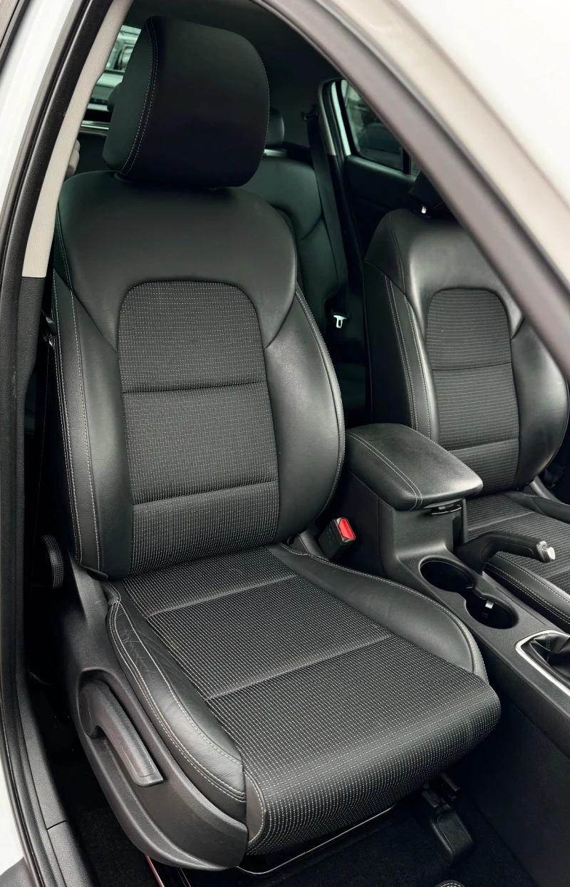 Kia Sportage GT-Line /Mild Hybrid /Сервизна история, снимка 10 - Автомобили и джипове - 52091092