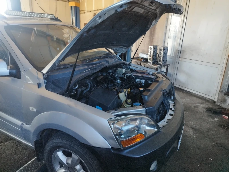 Kia Sorento 2.5CRDI, снимка 7 - Автомобили и джипове - 52793672