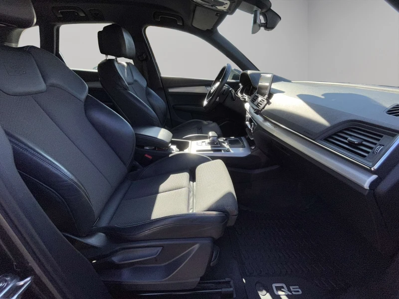 Audi Q5 S line/Quattro, снимка 16 - Автомобили и джипове - 52275882