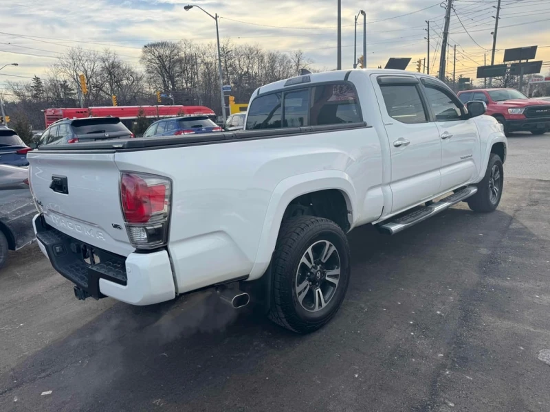 Toyota Tacoma * Limited * CARFAX * БЕЗ ПЪРВОНАЧАЛНА ВНОСКА, снимка 3 - Автомобили и джипове - 52969830