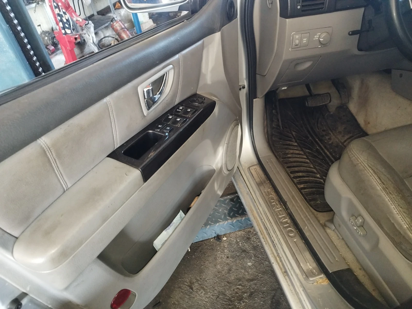 Kia Sorento 2.5CRDI | Mobile.bg — изображение 2