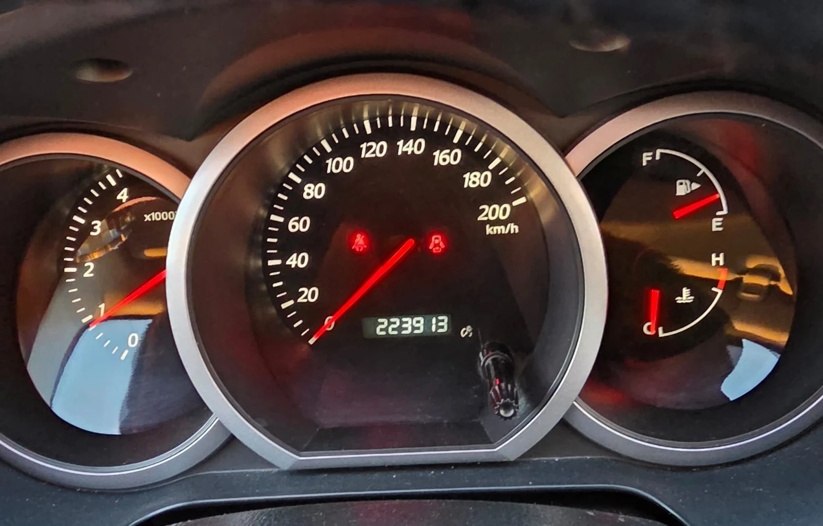 Suzuki Grand vitara 1.9DDS 130 P.S.4WD Executive ������ | Mobile.bg � ����������� 13