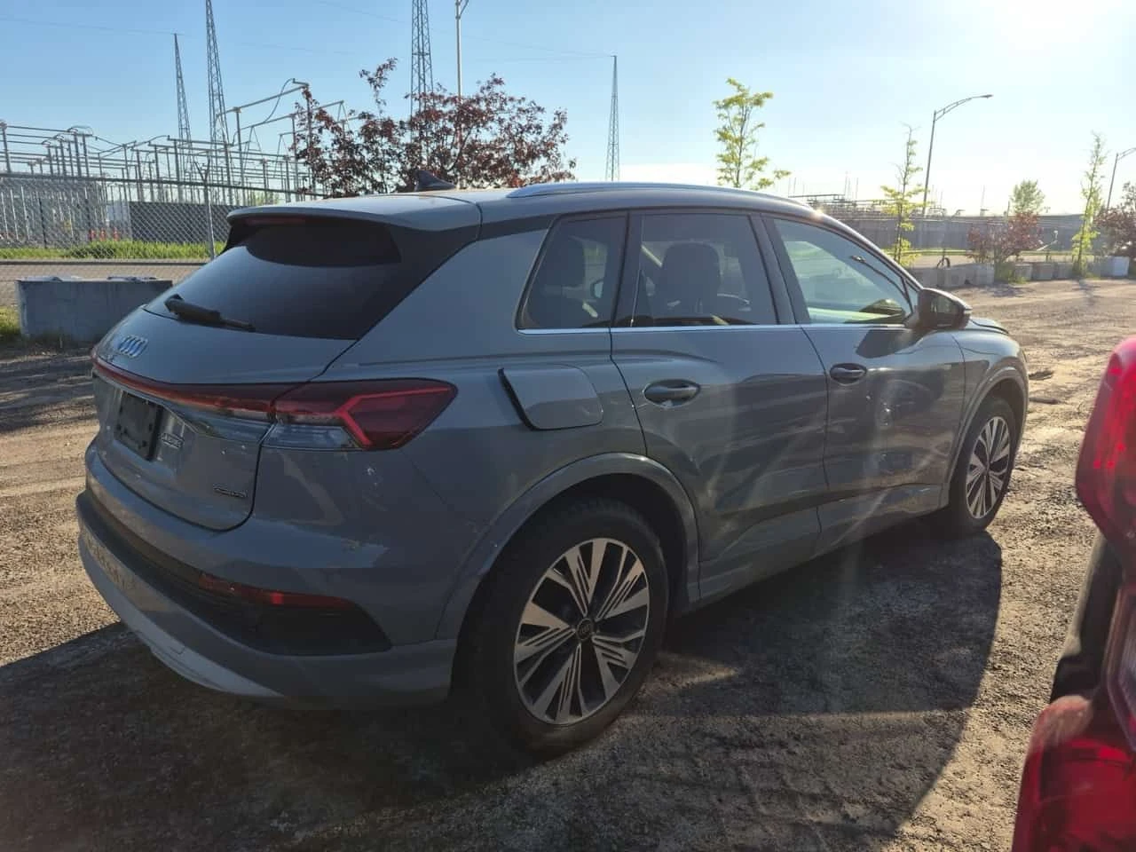 Audi Q4 E-TRON 55 QUATTRO| 2 �����| 360| ����| CARFAX | Mobile.bg � ����������� 3