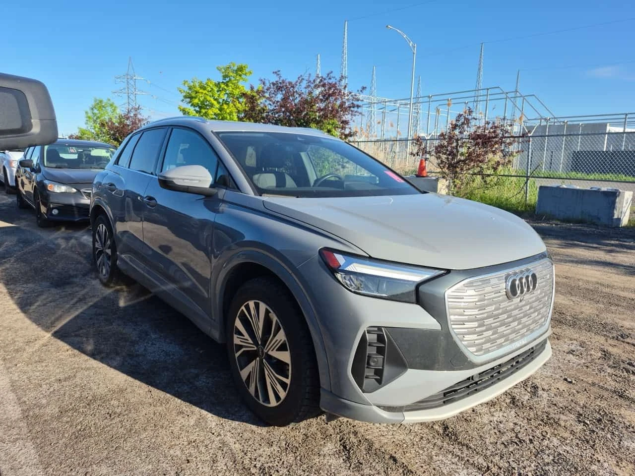 Audi Q4 E-TRON 55 QUATTRO| 2 �����| 360| ����| CARFAX | Mobile.bg � ����������� 2