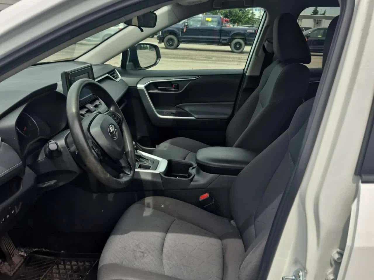 Toyota Rav4 * LE 2.L * CARFAX * 2 КЛЮЧА * АВТОКРЕДИТ * , снимка 6 - Автомобили и джипове - 55049292