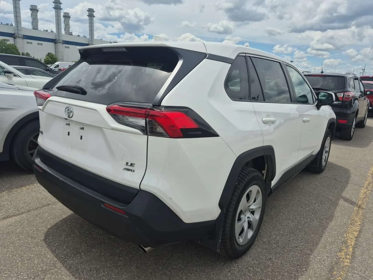Toyota Rav4 * LE 2.L * CARFAX * 2 КЛЮЧА * АВТОКРЕДИТ * , снимка 3 - Автомобили и джипове - 55049292