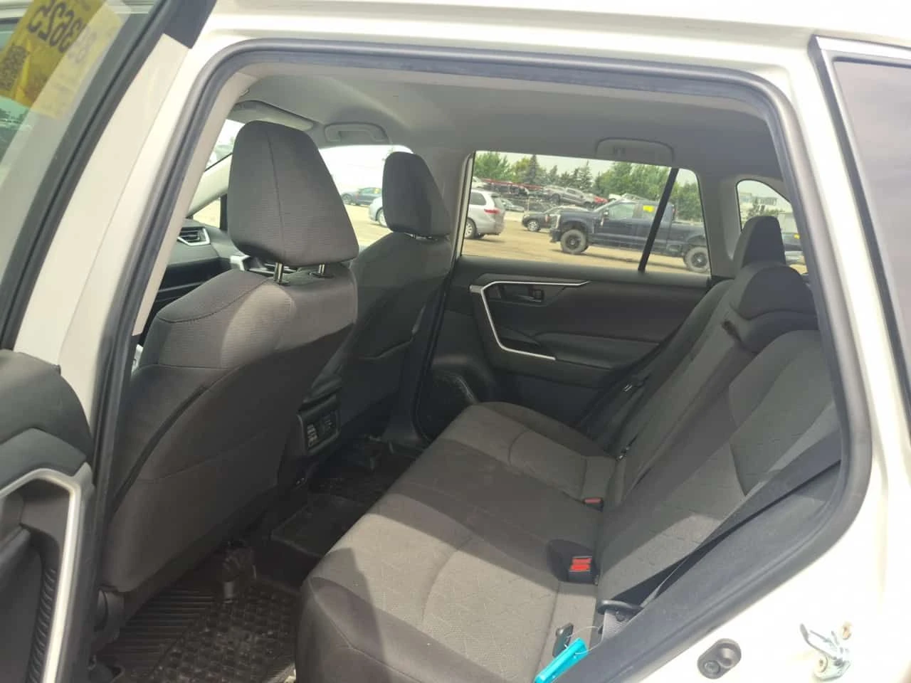 Toyota Rav4 * LE 2.L * CARFAX * 2 КЛЮЧА * АВТОКРЕДИТ * , снимка 10 - Автомобили и джипове - 55049292