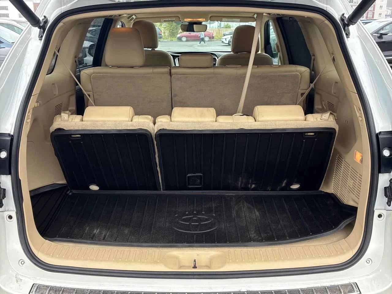 Toyota Highlander * XLE * CARFAX * , снимка 16 - Автомобили и джипове - 56329766