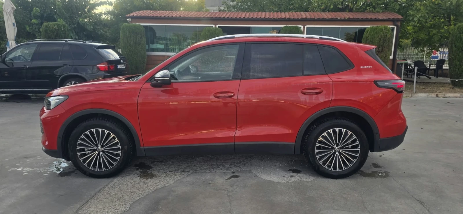 VW Tiguan, снимка 4 - Автомобили и джипове - 56547077