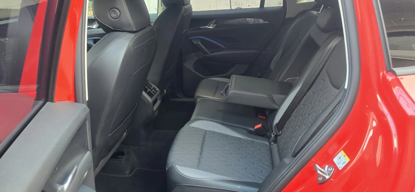 VW Tiguan, снимка 9 - Автомобили и джипове - 56547077