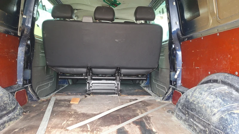 VW T5 2.5 174 коня код на мотора BPD, снимка 11 - Бусове и автобуси - 53514446