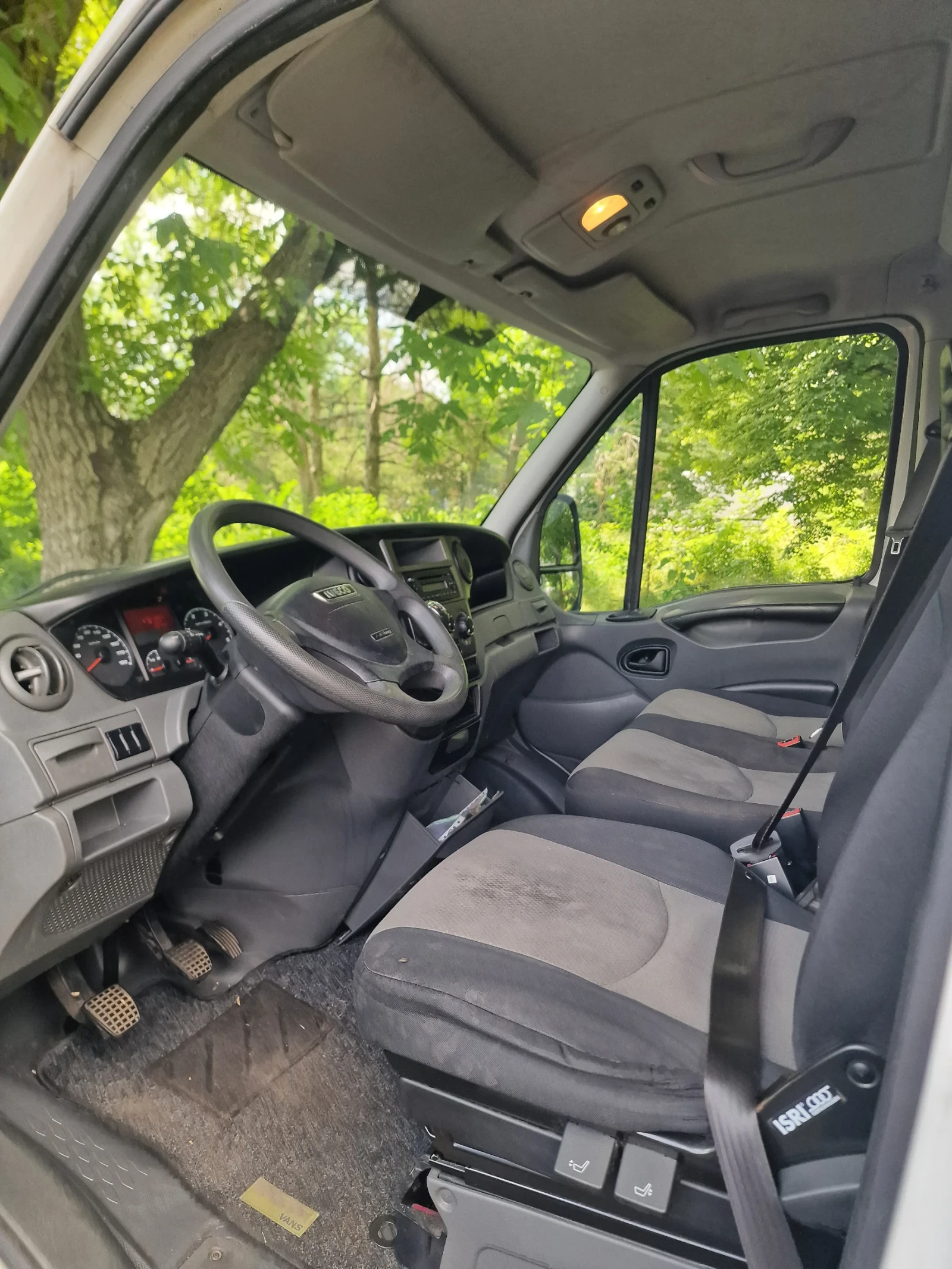 Iveco Daily 35C13, снимка 8 - Бусове и автобуси - 54704456