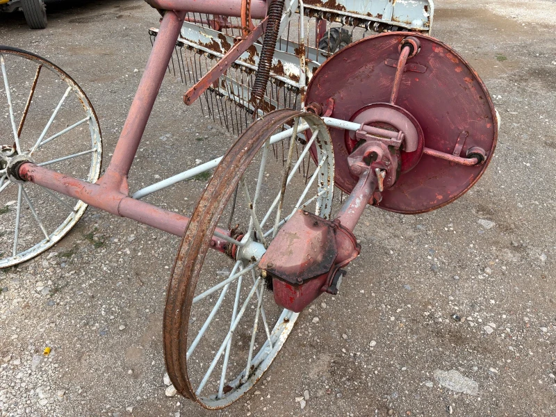 Сенообръщачка Друга марка BCS, снимка 2 - Селскостопанска техника - 51121472