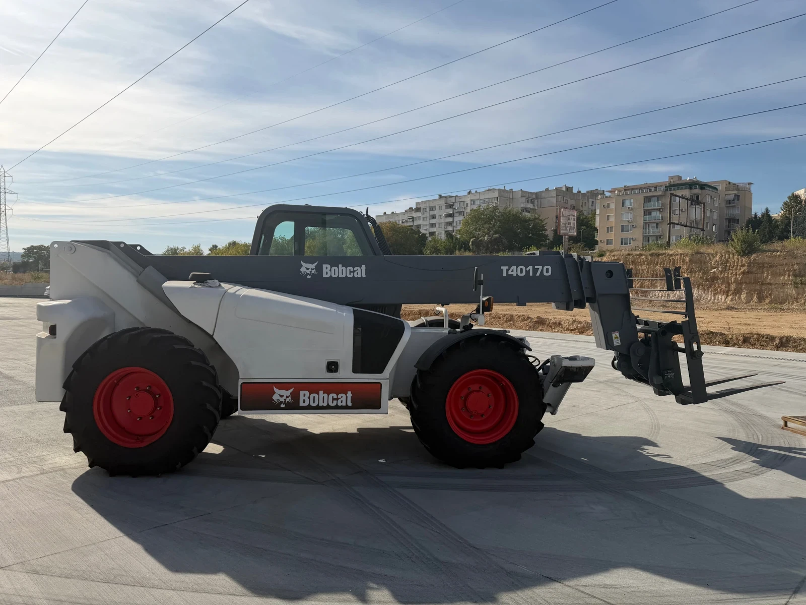 Телескопичен товарач Bobcat T40170, снимка 6 - Селскостопанска техника - 56418128