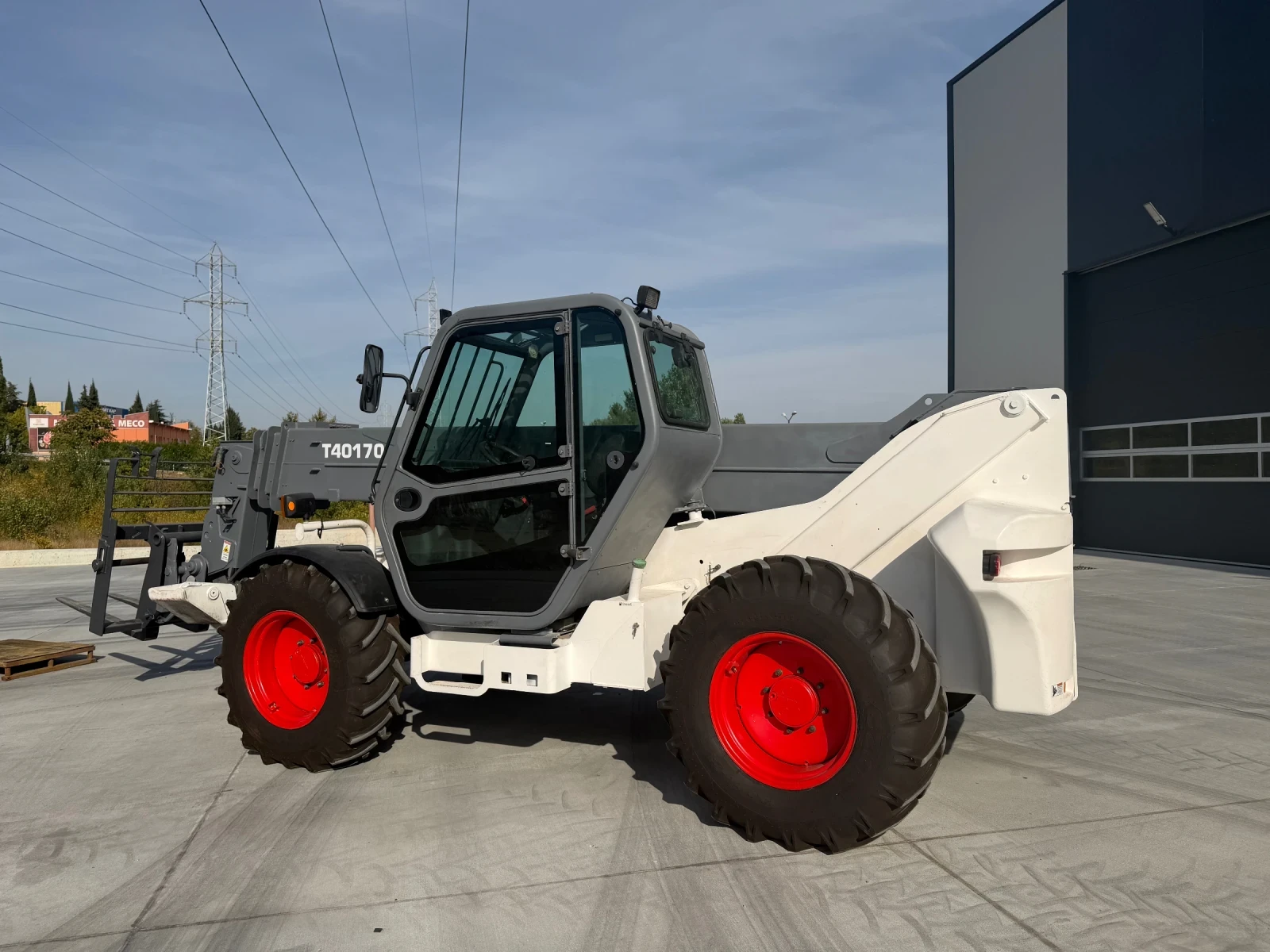 Телескопичен товарач Bobcat T40170, снимка 3 - Селскостопанска техника - 56418128
