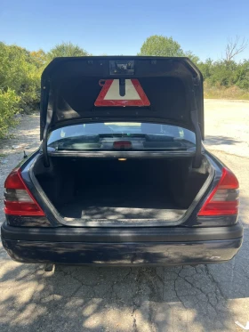 Mercedes-Benz C 220, снимка 4