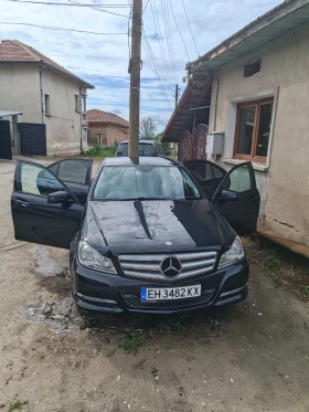     Mercedes-Benz C 220