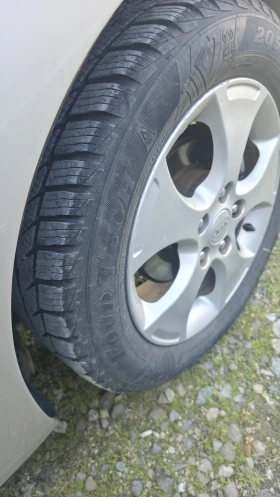 Kia Venga - 3899 € / 7625.78 лв. - 52702788 8