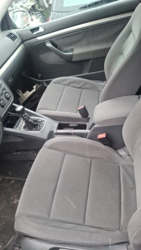 VW Golf - 1350 € / 2640.37 лв. - 95788720 3