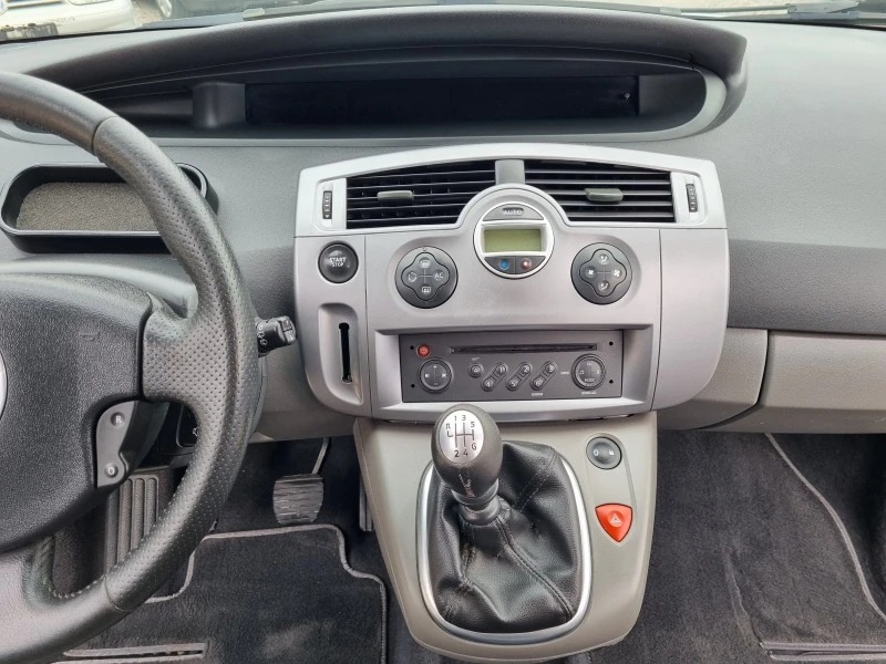 Renault Scenic 1.5 DCI EURO 4, снимка 16 - Автомобили и джипове - 40631230