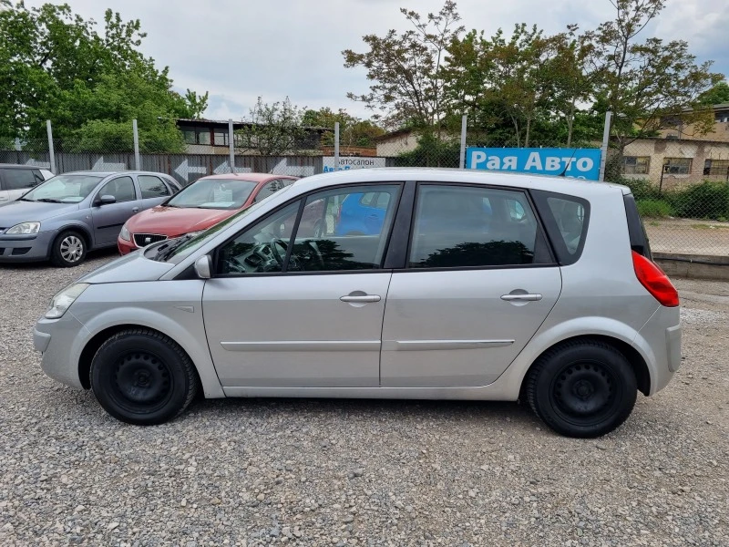 Renault Scenic 1.5 DCI EURO 4, снимка 8 - Автомобили и джипове - 40631230