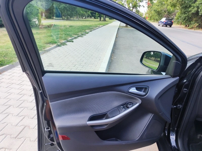 Ford Focus, снимка 6 - Автомобили и джипове - 47023867